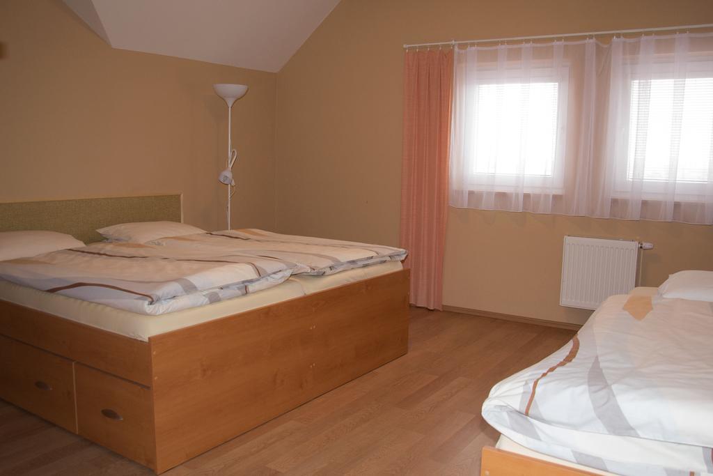 Penzion Veritas Vranovice Exterior foto